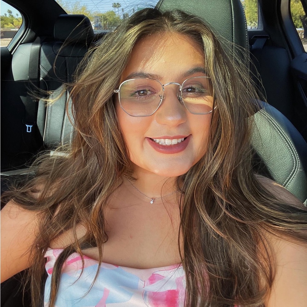 Meet your Posher, Kaitlyn